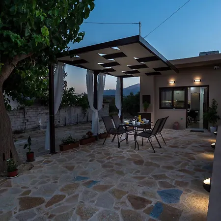 Casa Manou House In -by Apokoronas